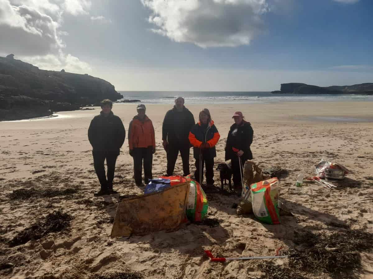 Oldshoremore Beach clean Volunteers
