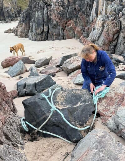 susanne and sonya beach cleaning at caennabeinne